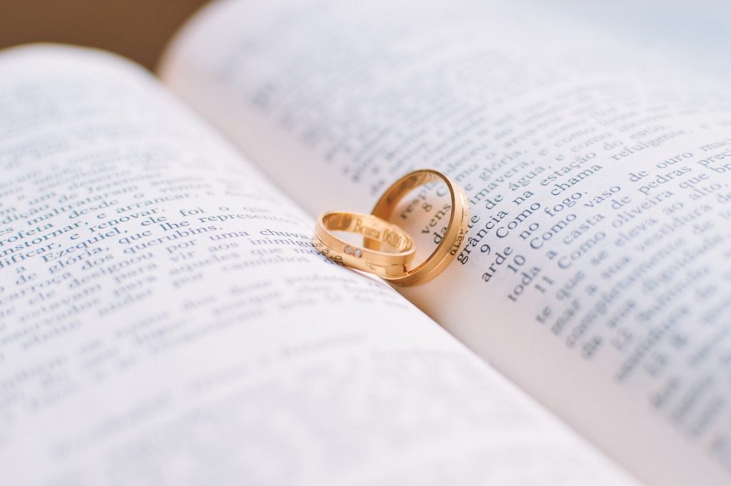 Wedding Trends 2023 via Pinterest & Zola